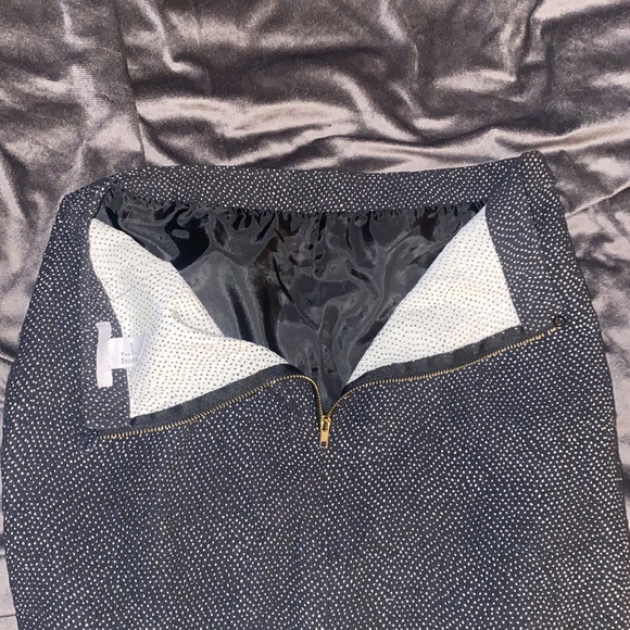 🌟Adorable H&M black skirt with white dots! - Picture 5 of 7